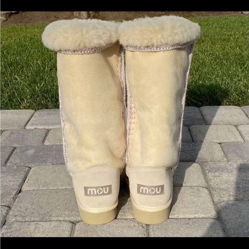 ! NWOT MOU CREAM COLOR BOOTS ESKIMO 40 SIZE 39 NEVER WORN !  
PRICE IS FIRM! - Picture 2 of 3